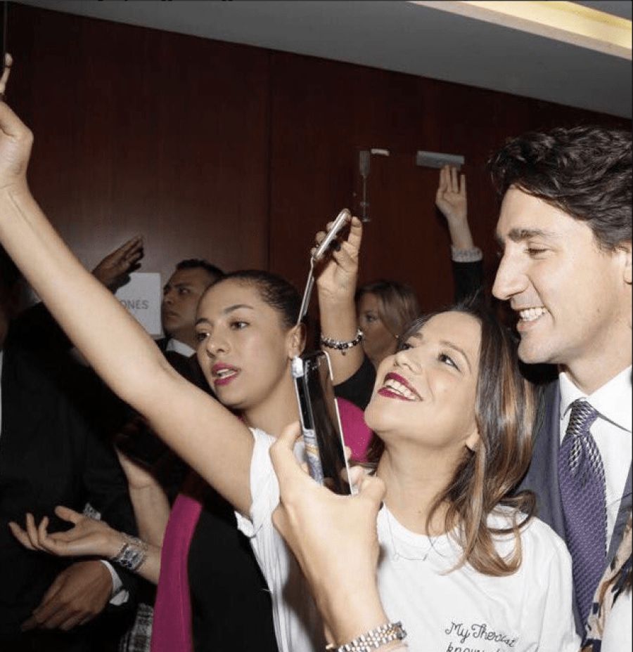 Senadoras y Trudeau