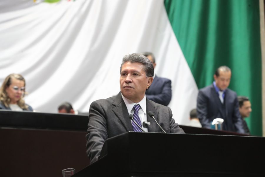 Monreal se subi&oacute; a un helic&oacute;ptero privado, lo vieron y &eacute;l ofreci&oacute; explicaci&oacute;n y disculpas